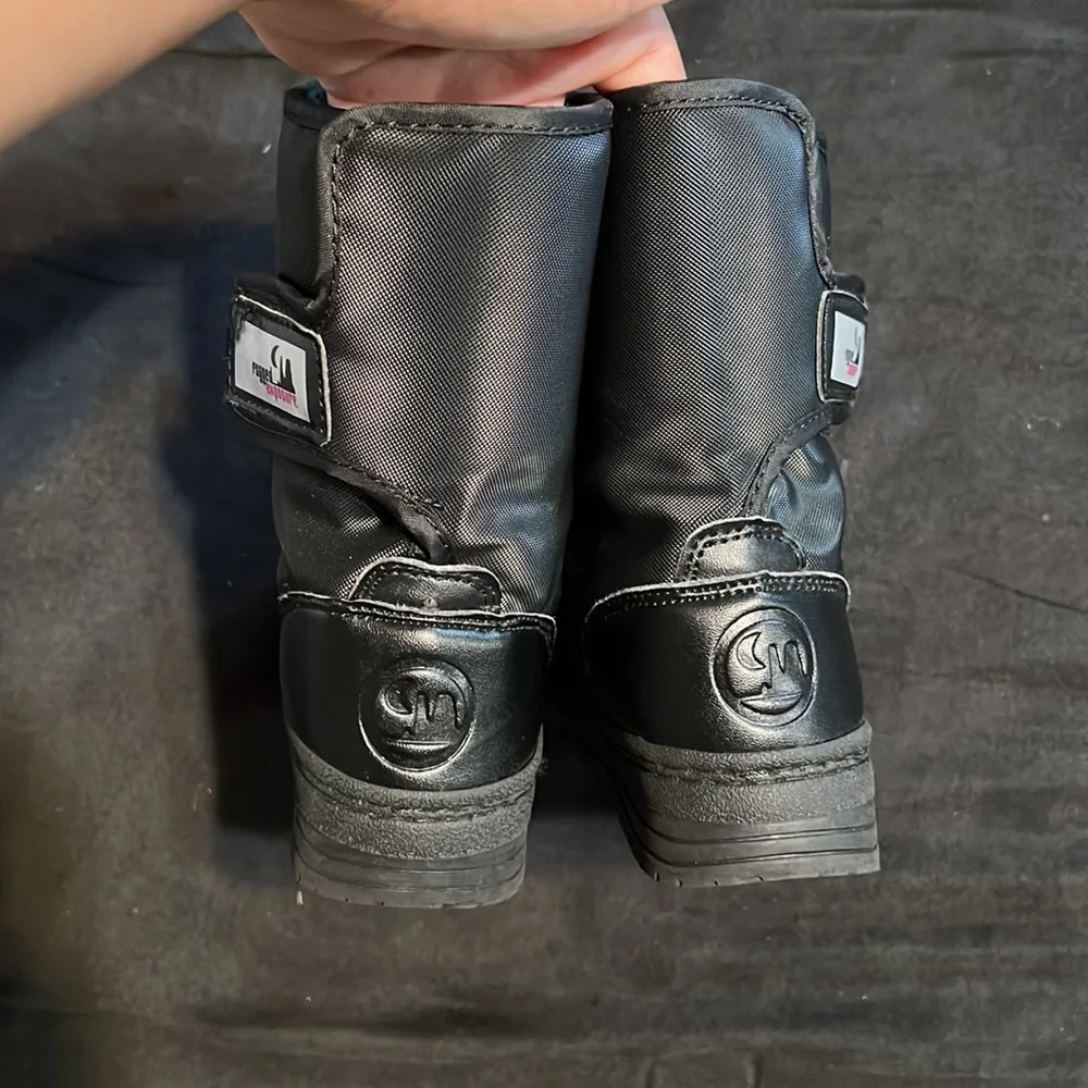 RUGGED EXPOSURE YOUTH KIDS BLACK SNOW BOOTS WITH VELCRO CLOSING - WINTER BOOTS